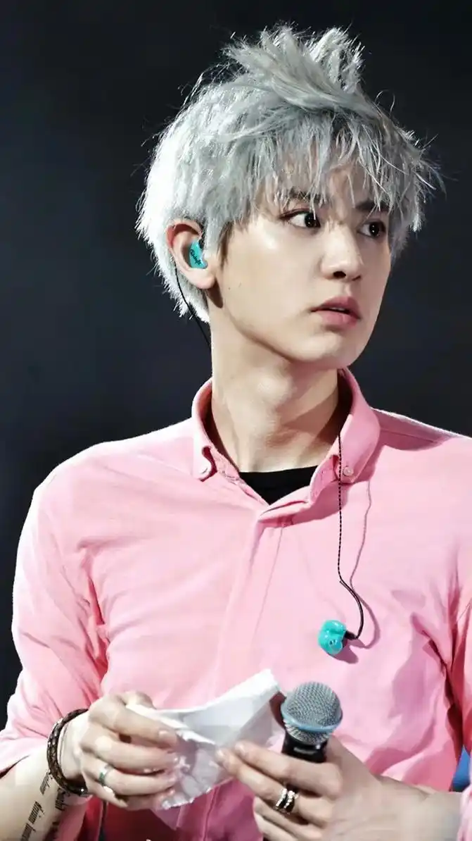 朴灿烈一些让我震惊的生图,有些是相机拍的毛孔都能看 - 抖音