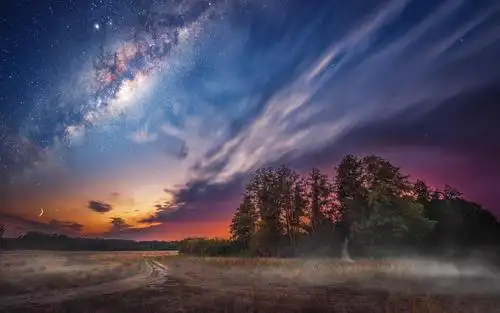 绚丽迷人的星空夜景桌面壁纸