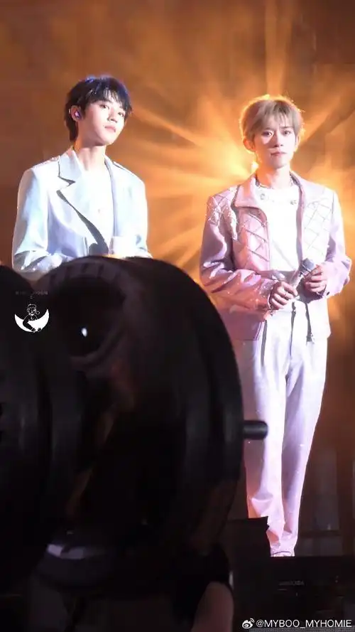 千凯千超话    爱你们如初    20230806·tfboys十周年    #愚人节