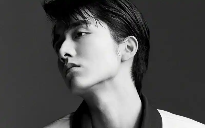 张新成帅气时尚黑白风格写真,高清图片,电脑桌面-壁纸族