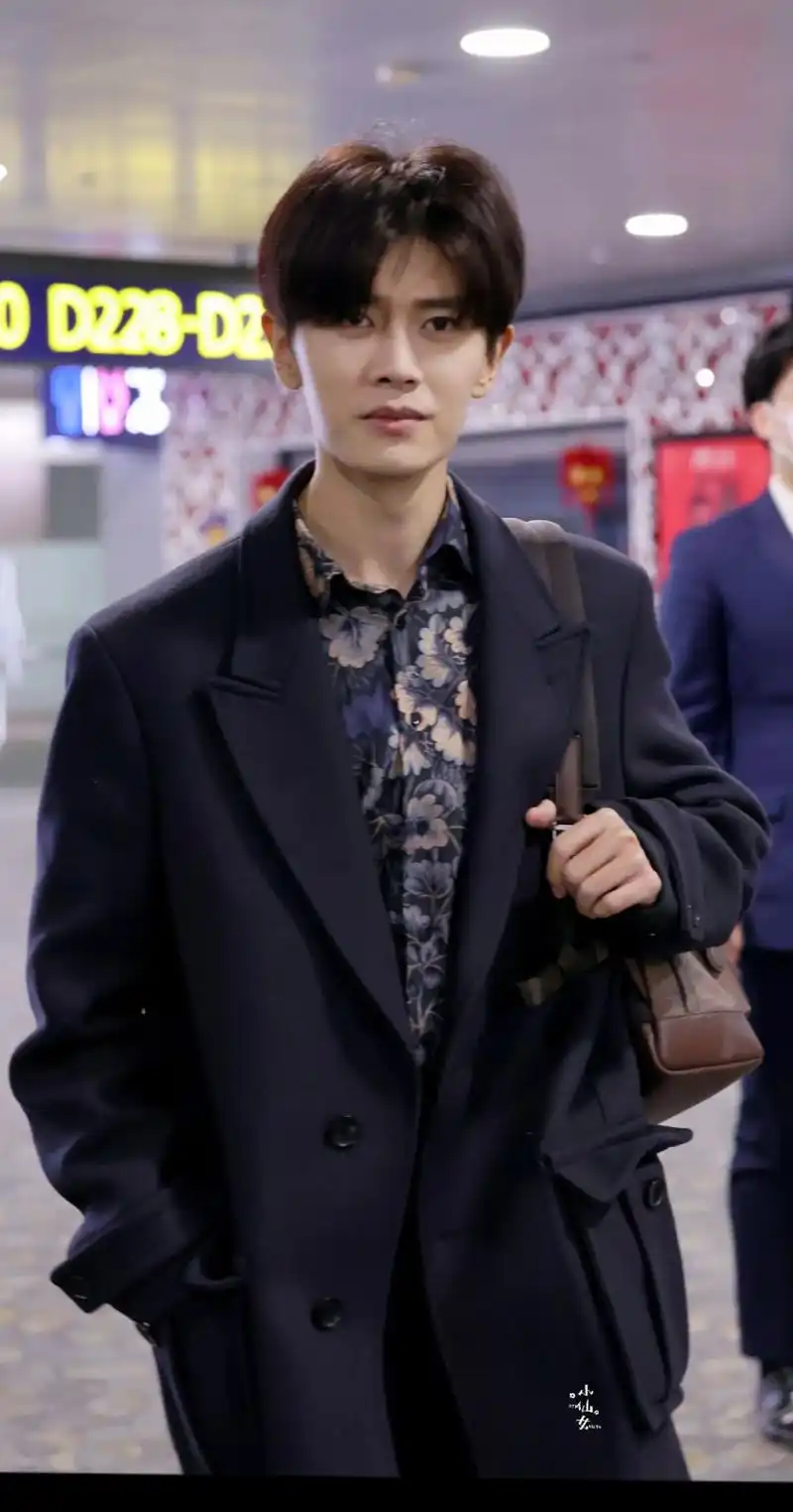 这张妈生脸!感谢公公婆婆! #一眼沦陷 #任嘉伦 - 抖音