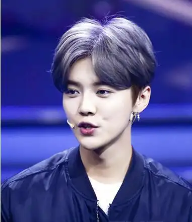 男士怎么打理一个好看的中分发型