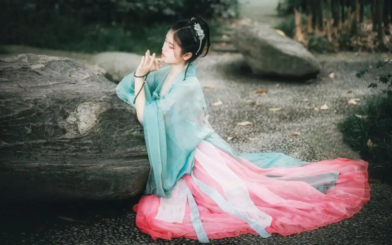 汉服美女唯美诗意古风写真图片桌面壁纸