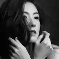 张柏芝抽烟头像图片【点击鼠标右键下载】