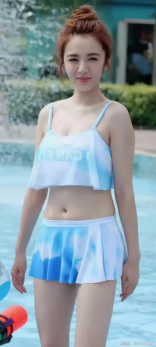 王晓晨泳衣美照身材火辣曲线玲珑水嫩丝滑弹性饱满