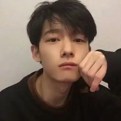 帅气真人卫衣男生头像图片 潮酷时尚的卫衣微信男头合集_男生头像_美