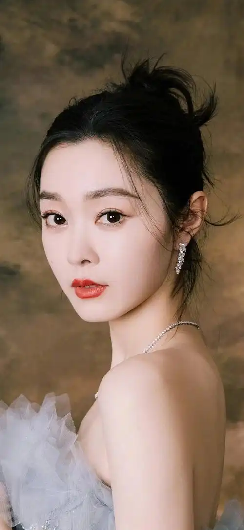 实力逆袭#趋头部项目】说到宋轶,她算得上资源进步很快的女演员吗?