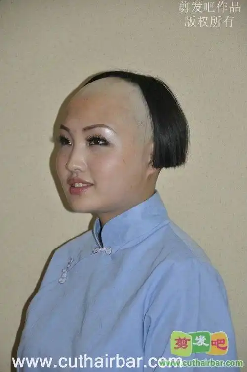 纪念五四青年节女孩剃光头-剪发吧93#(15)