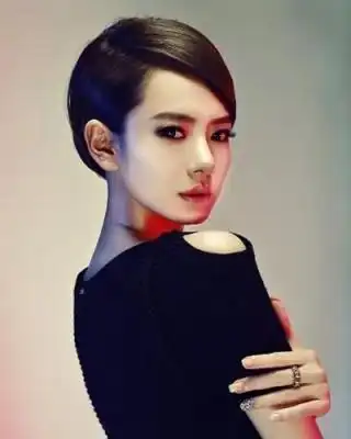 戚薇短发发型图片大全小脸短发照片,戚薇惊艳的高清照片大全 - 歌词译