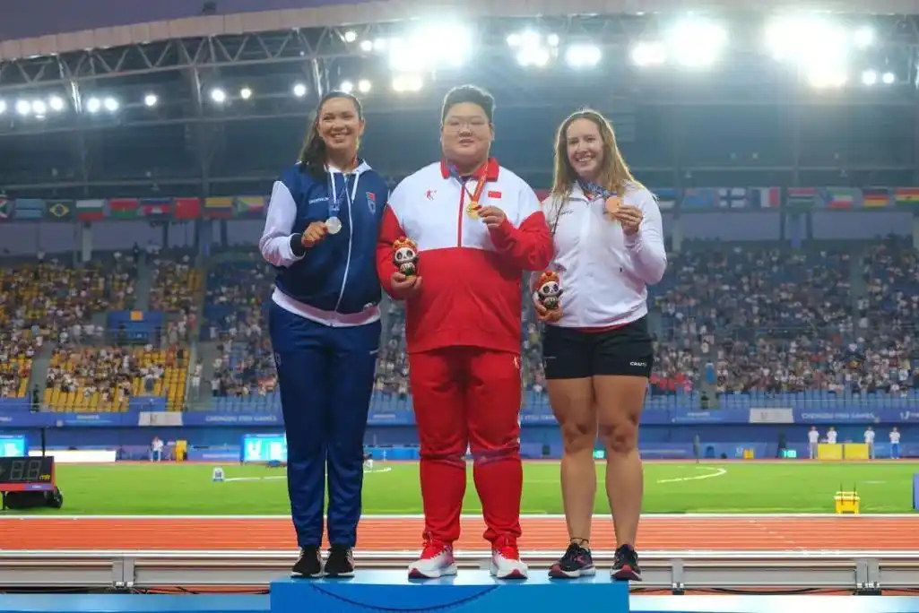 体教融合培养大运冠军!上海大学宋佳媛夺得大运会田径首金