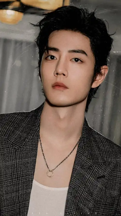 男明星狼尾发型