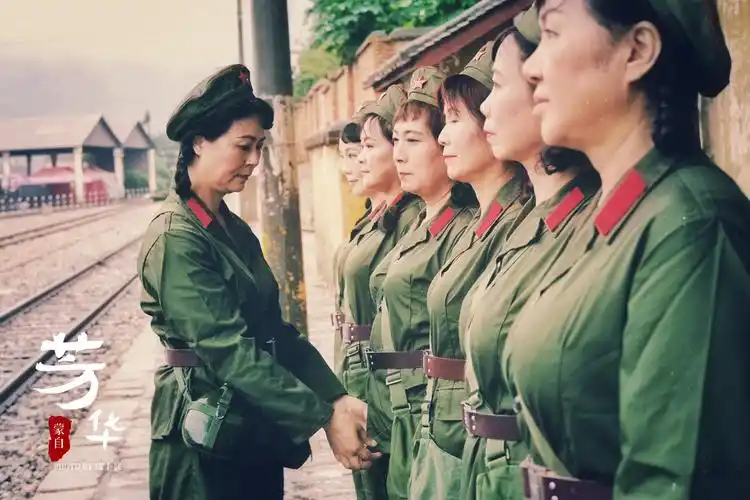 出镜:参加"两山"作战女兵,参战老兵自己演绎自己的芳华故事,情真意切!