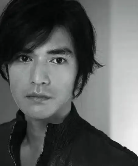 49岁金城武风采不减,颜值出众演技精湛,期待《风林火山》上映