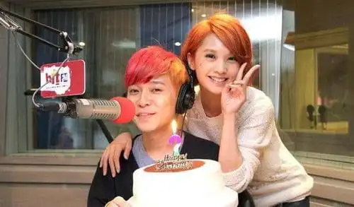 吴青峰拒绝过生日,网友机智应变:新年快乐!