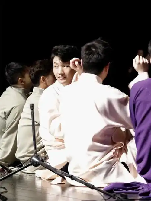 德云社刘筱亭发布单曲,引粉丝热议,为避免版权问题他们没少用心