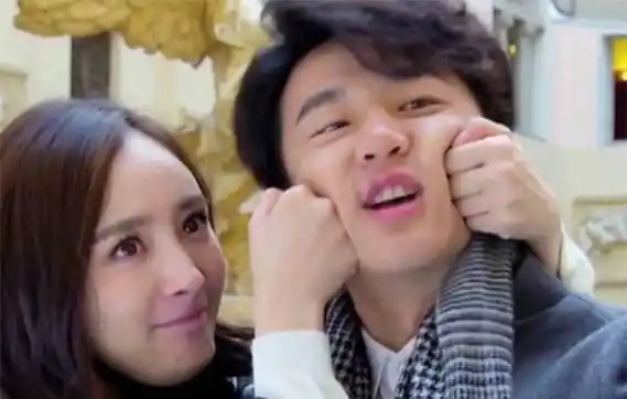 黄轩戏里非常投入,最后一张,让杨幂胸潮澎湃_乔菲_我心_内心