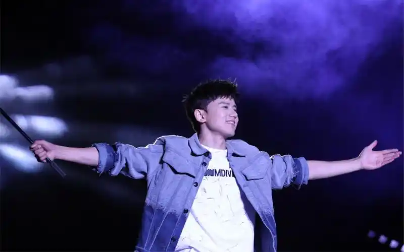 张杰演唱会官宣,六座城市先行公布_腾讯新闻