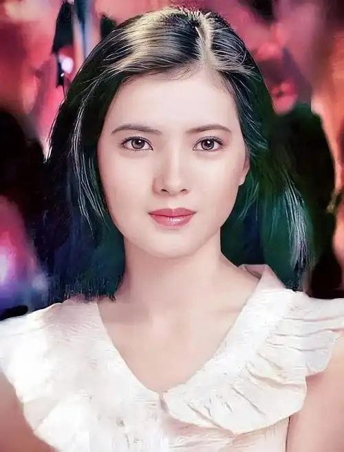 2018年,蓝洁瑛采访曝光,她直接说出当年性侵自己的的就是曾志伟和