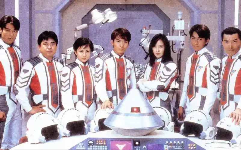 【蓝光】迪迦奥特曼:《胜利队大百科》guts战斗装备大合集!