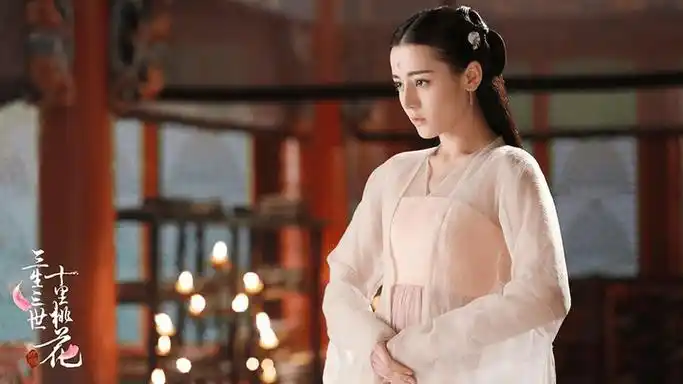 迪丽热巴新剧双发,《万渣朝凤》《白日提灯》齐上阵,粉丝欢呼_事业_顶