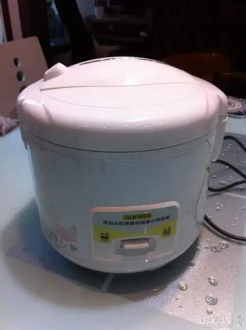 > 20元出一个8成新苏泊尔电饭锅,有谁要么