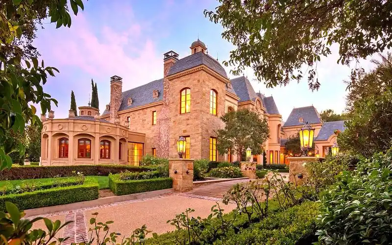 惊叹比弗利山庄29亿法式城堡别墅宫廷风格奢华装修宛如童话城堡使用