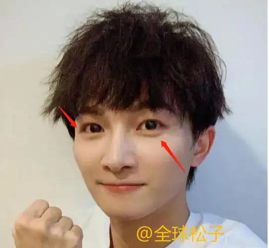 与出道前相比,周深的颜值"蜕变",从路人变成了小帅哥