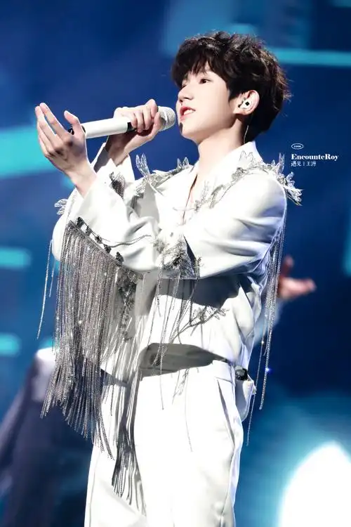 王源绊王源##王源微博年度号召力音乐人