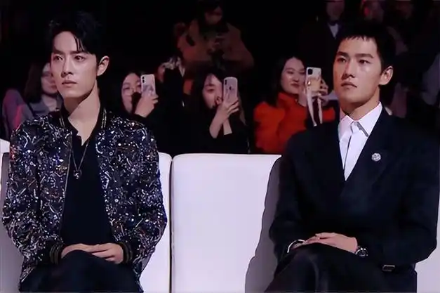 肖战和杨洋同框当两个不同时期的顶流相遇究竟有多大差距