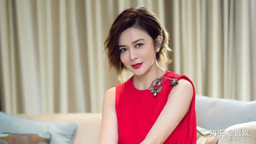 当年的关之琳有多玩?现在娱乐圈的那点破事,都是人家玩剩下的 - 知乎