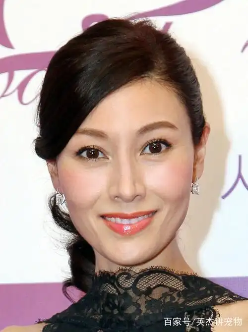 48岁李嘉欣每月仅200万生活费怕什么?她还能靠脸蛋吃饭