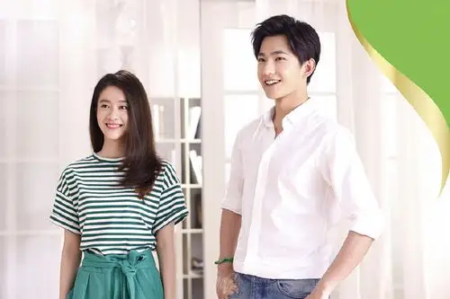 杨洋张雪迎同框幸福感满满 网友:也很般配(组图)