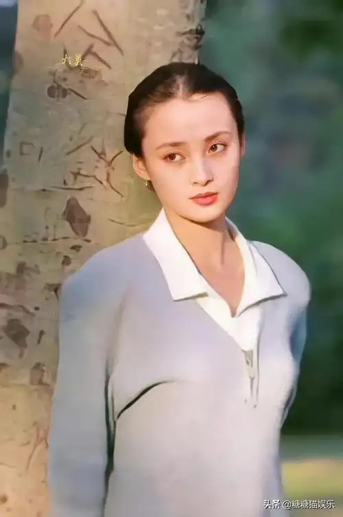 年轻时的蒋勤勤清纯脱俗这真的可以说是颜值天花板了