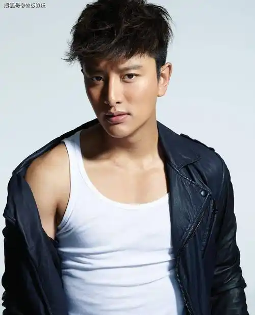 39岁贾乃亮私生活遭曝光!