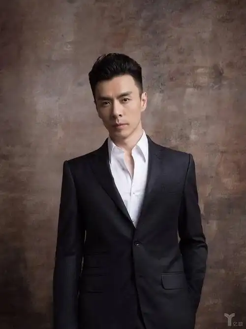 东方卫视知名主持人柏栩栩麻伊琳确认主持2019全球新经济年会