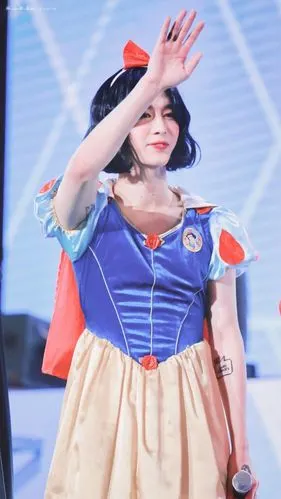 0728武汉/范丞丞宝贝答应我,这是你最后一次穿女装