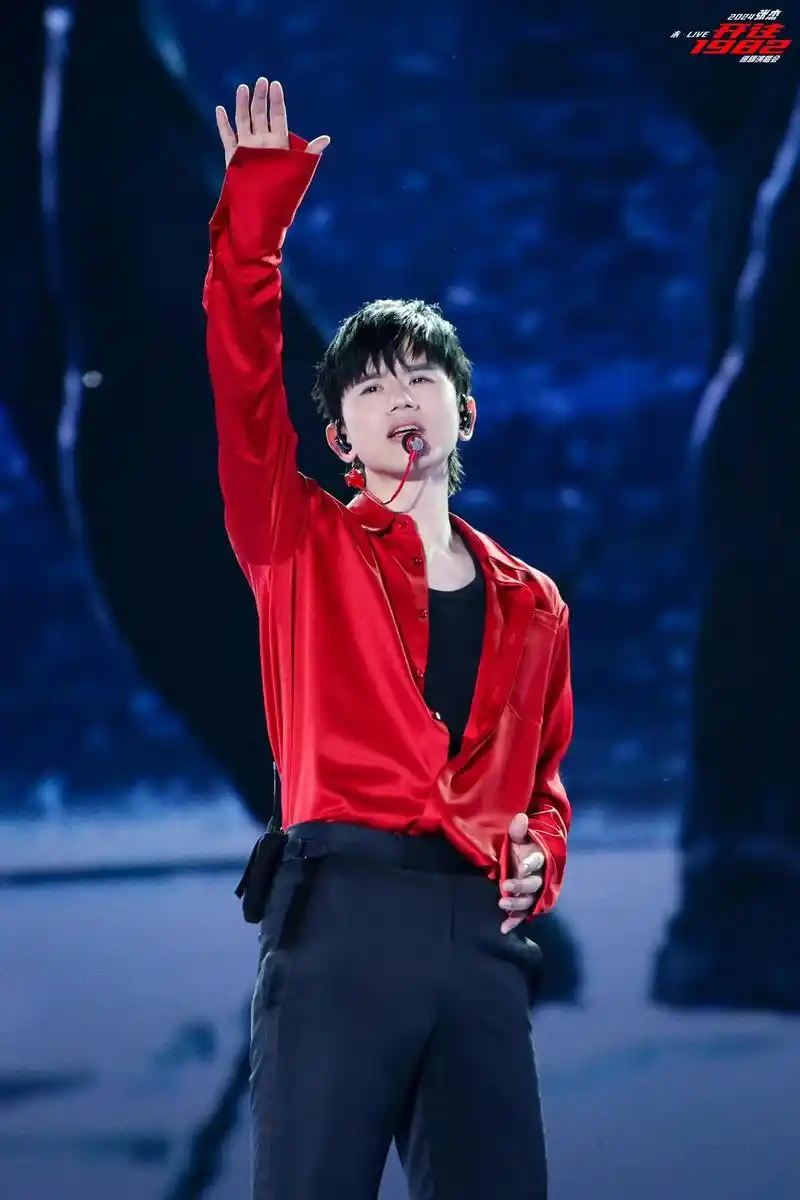 张杰未live巡回演唱会  @jason张杰  未·liv - 抖音