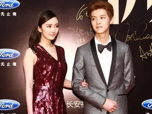 求鹿晗和杨幂的清晰合照