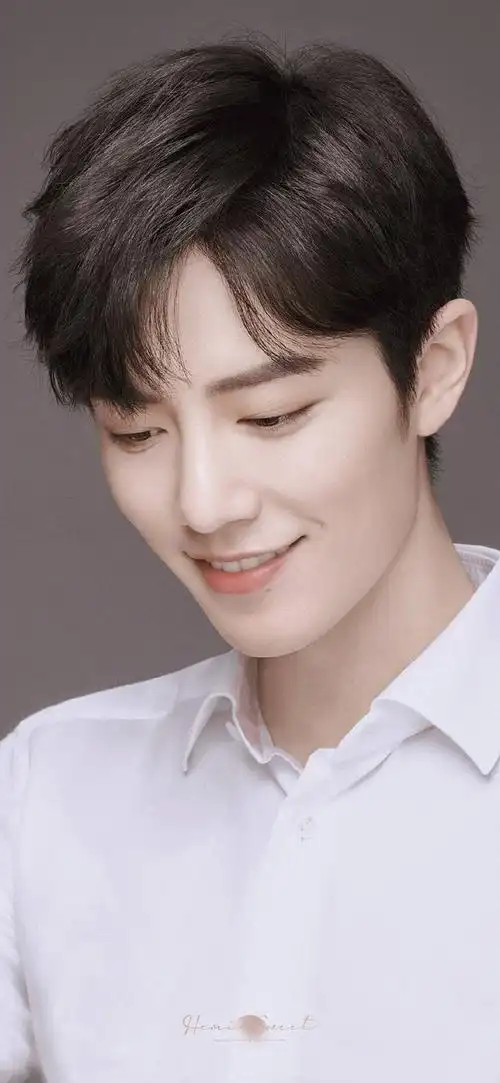 肖战怼脸拍看帅哥帮助消化看帅哥长命百岁