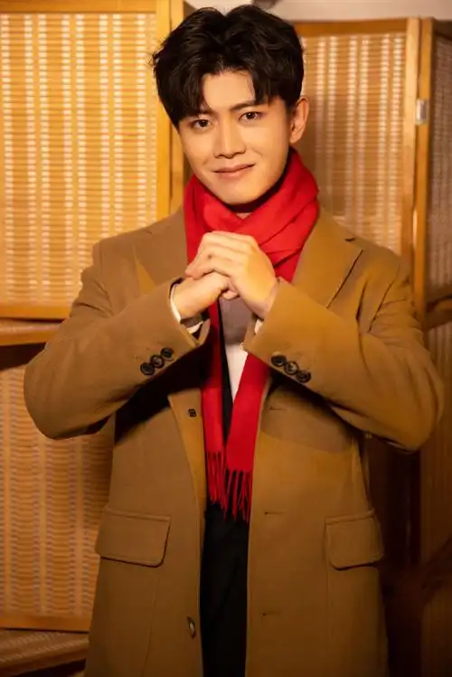 任嘉伦超话boss@任嘉伦allen登上央视牛年#春晚#舞台,陪大家欢欢喜喜