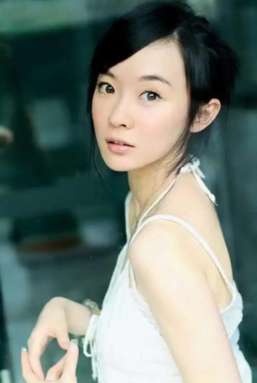 刚出道时霍思燕只能演一些小配角,慢慢的积累经验,后来才拿到一些比较