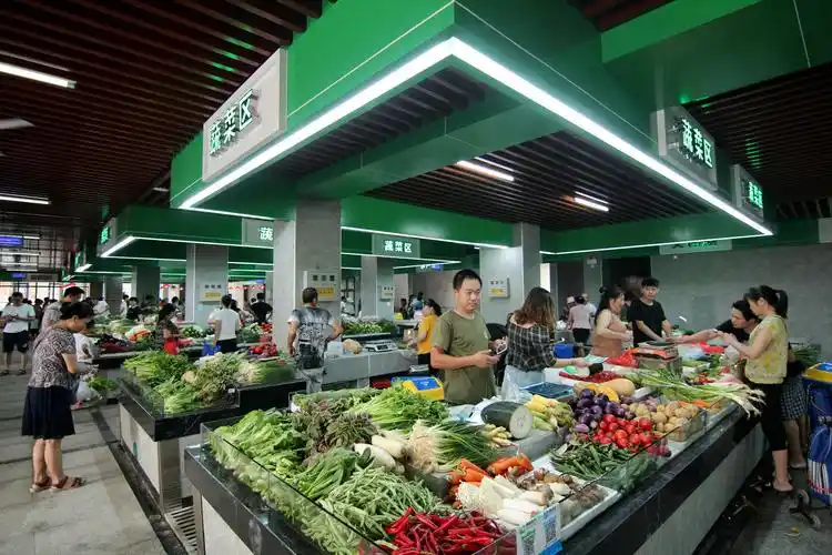 提升改造后的大坪农贸市场印象