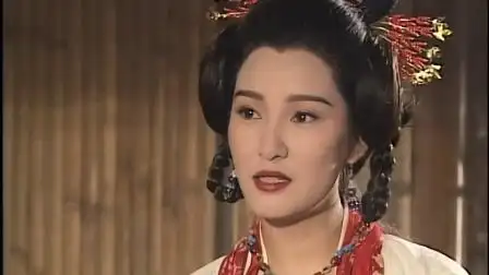 重温黄日华版《天龙八部》,看到一个细节,马夫人在打扮