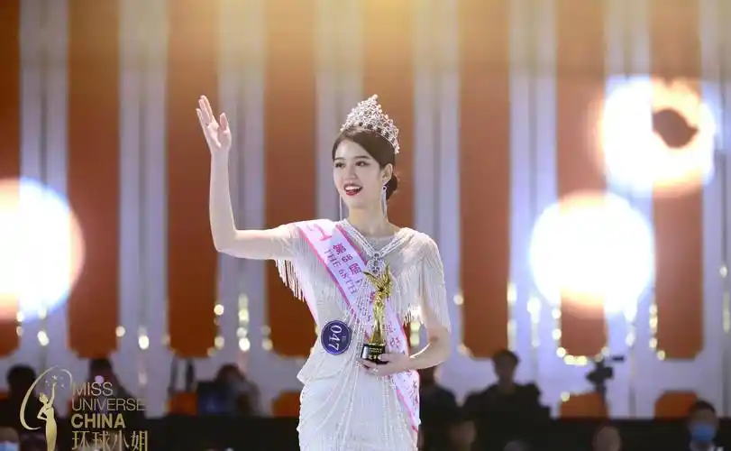 原创河南姑娘代表中国出战环球选美落选后大方晒自拍曾获模特冠军