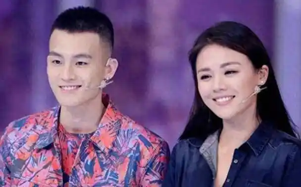 有种"整容"叫马思纯分手,前男友欧豪变化不大,她却像是换个人_文章