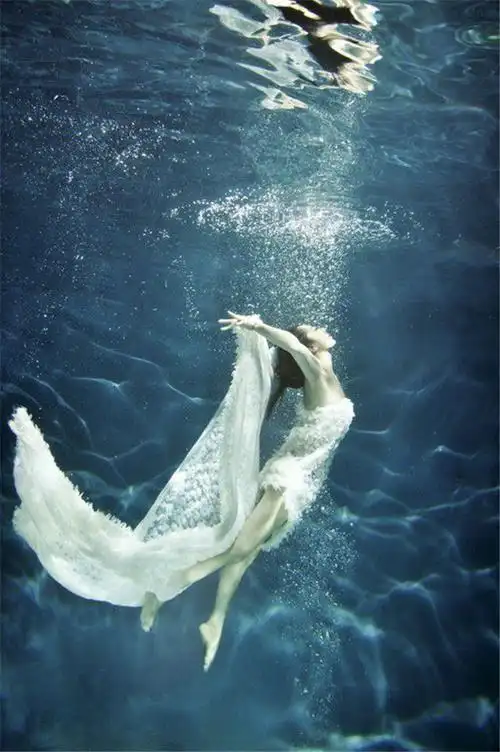 海底唯美女生婚纱4