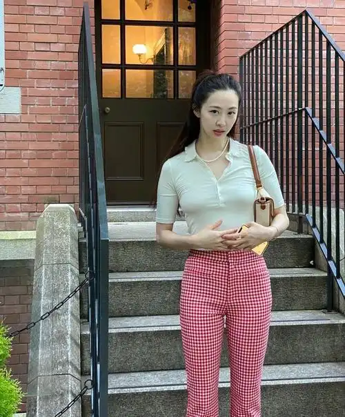 有勇气试穿时髦格子裤,韩国女星sistar金多顺,新的时