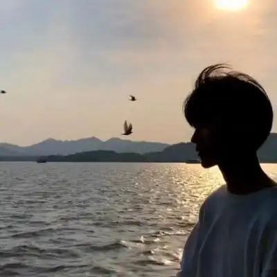 66张男潮头像ins高级质感图片_男生头像_头像屋