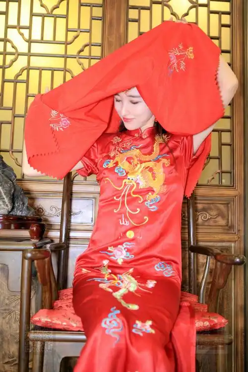 旗袍新娘中国红