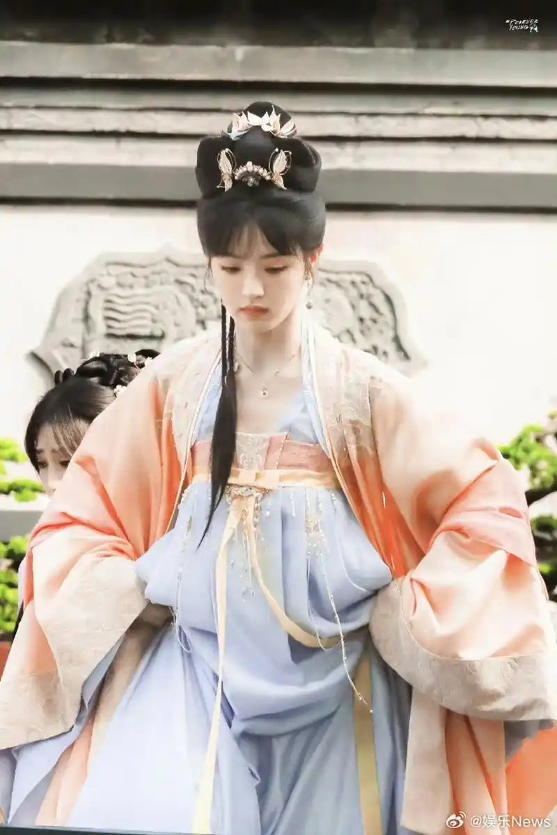 田曦薇花轿喜事新路透,造型好美啊